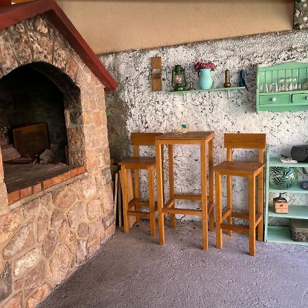 Studio Apartmani Kremic Karlobag Kültér fotó