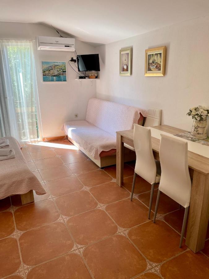 Studio Apartmani Kremic Karlobag Kültér fotó